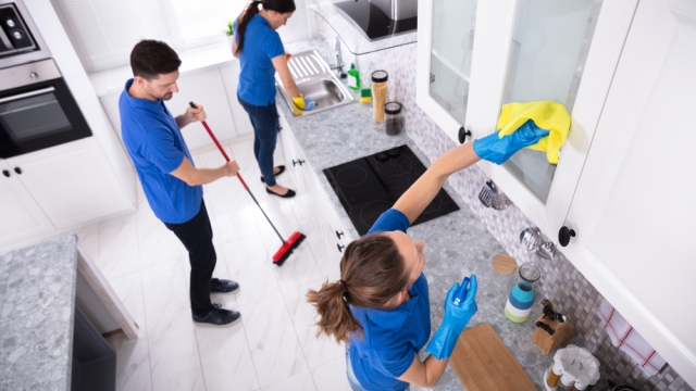 Insider Tips for Outsourcing Your Exterior Cleaning